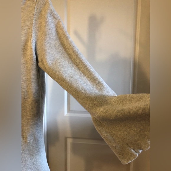 Ann Taylor Silk Cotton Blend Boatneck Pullover Top Bell Sleeve Size S Light Grey - Picture 5 of 10